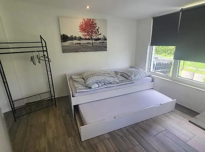 Ruhiges Mit Blick In Den Garten Appartement Alsdorf